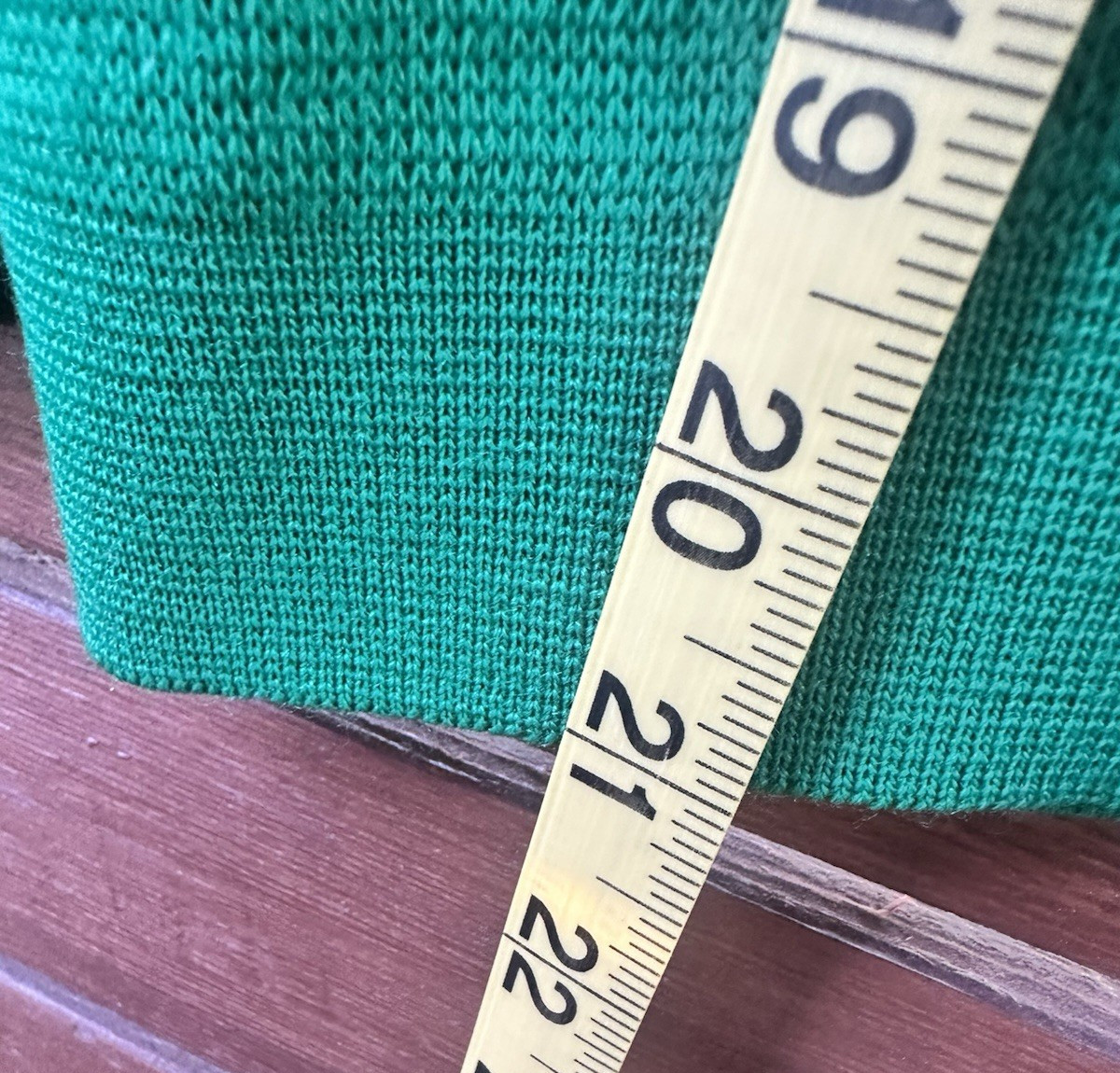 Vintage Demetre Ski Sweater 100% Wool Ladies Small Green Sleeve Detail 70s 80s