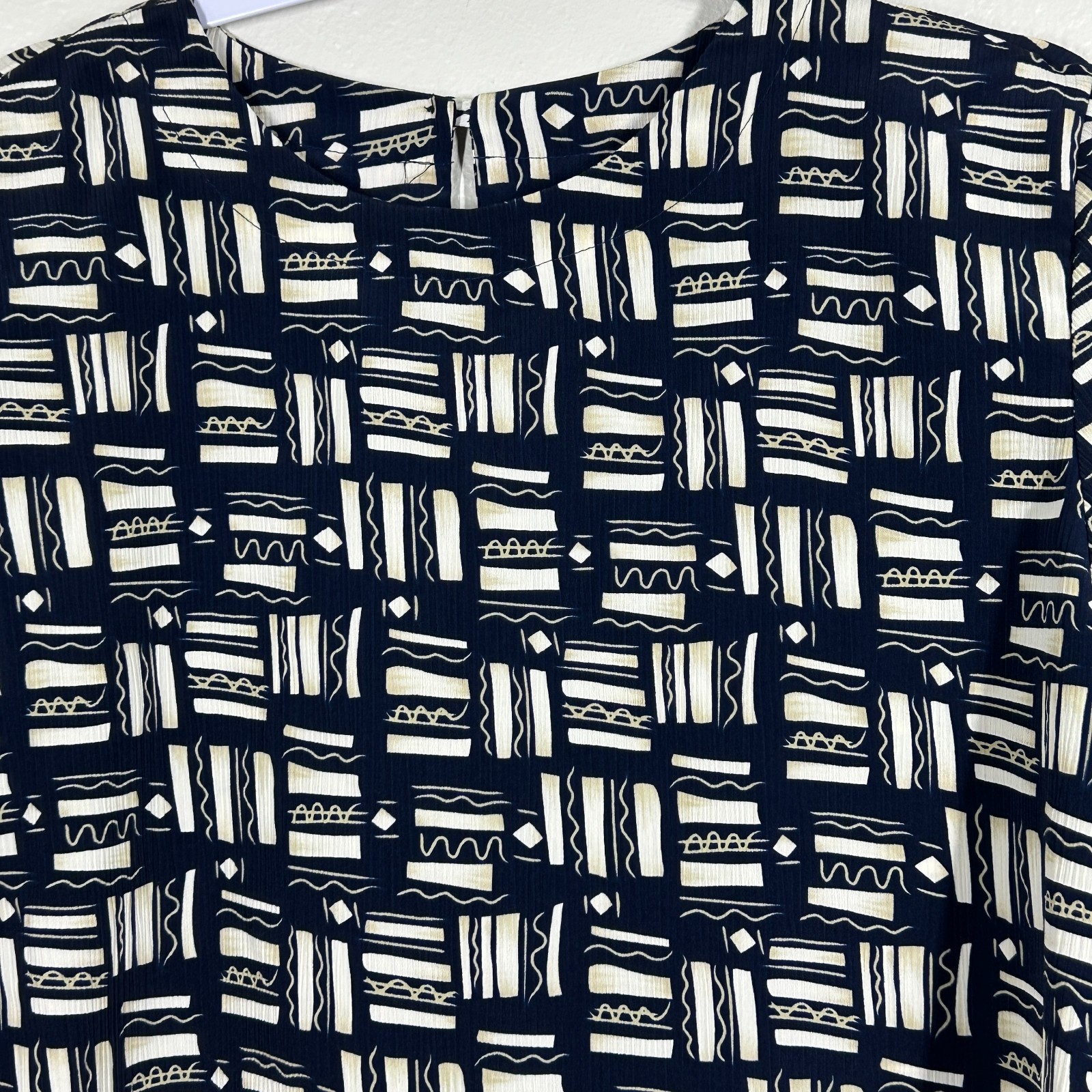 Vintage Ship n Shore Blouse Womens L Black White Geometric Print Short Sleeve