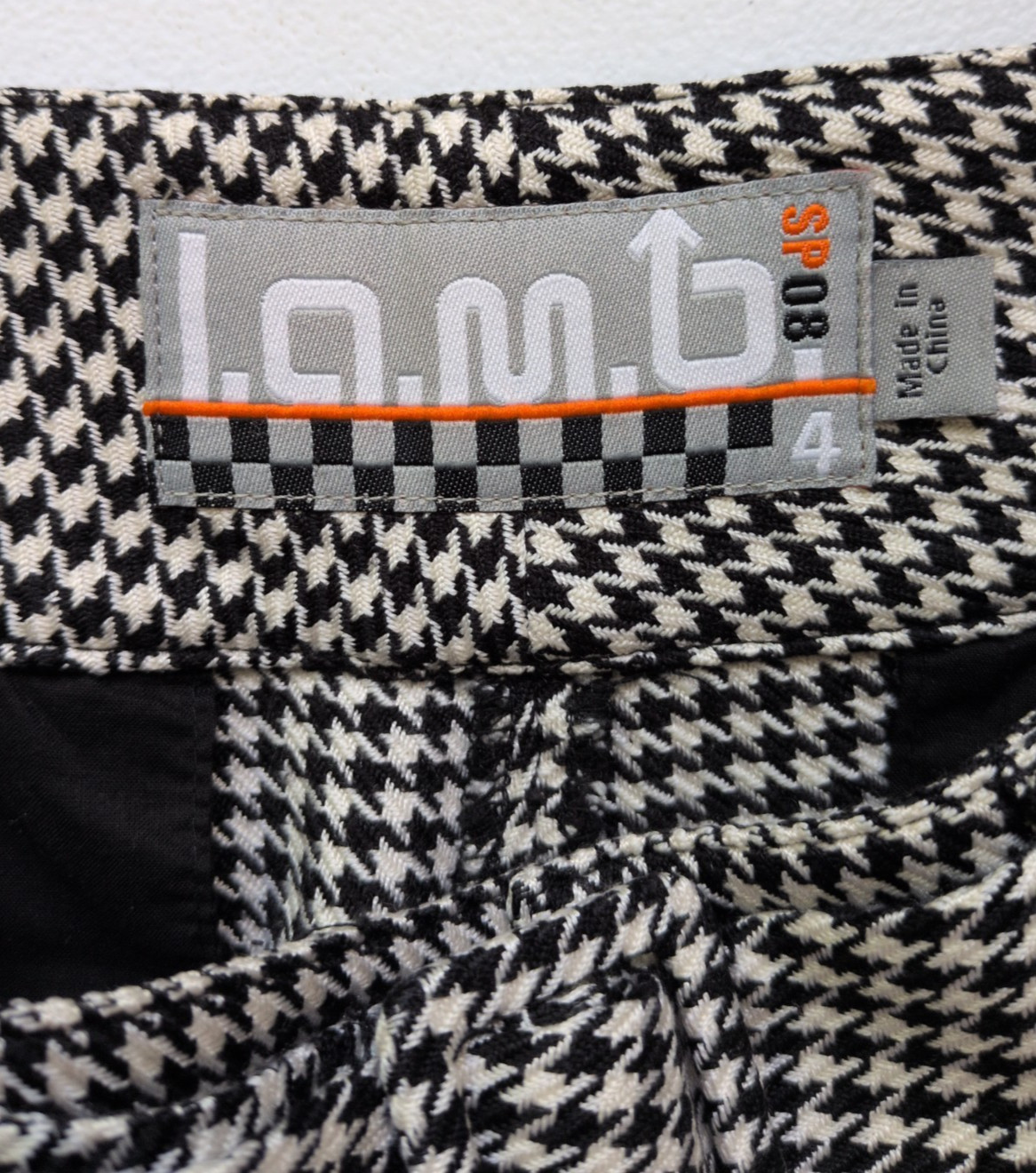 Rare L.A.M.B. Spring 2008 Silk/Wool Houndstooth Pleated Shorts Size 4 Runway Y2K