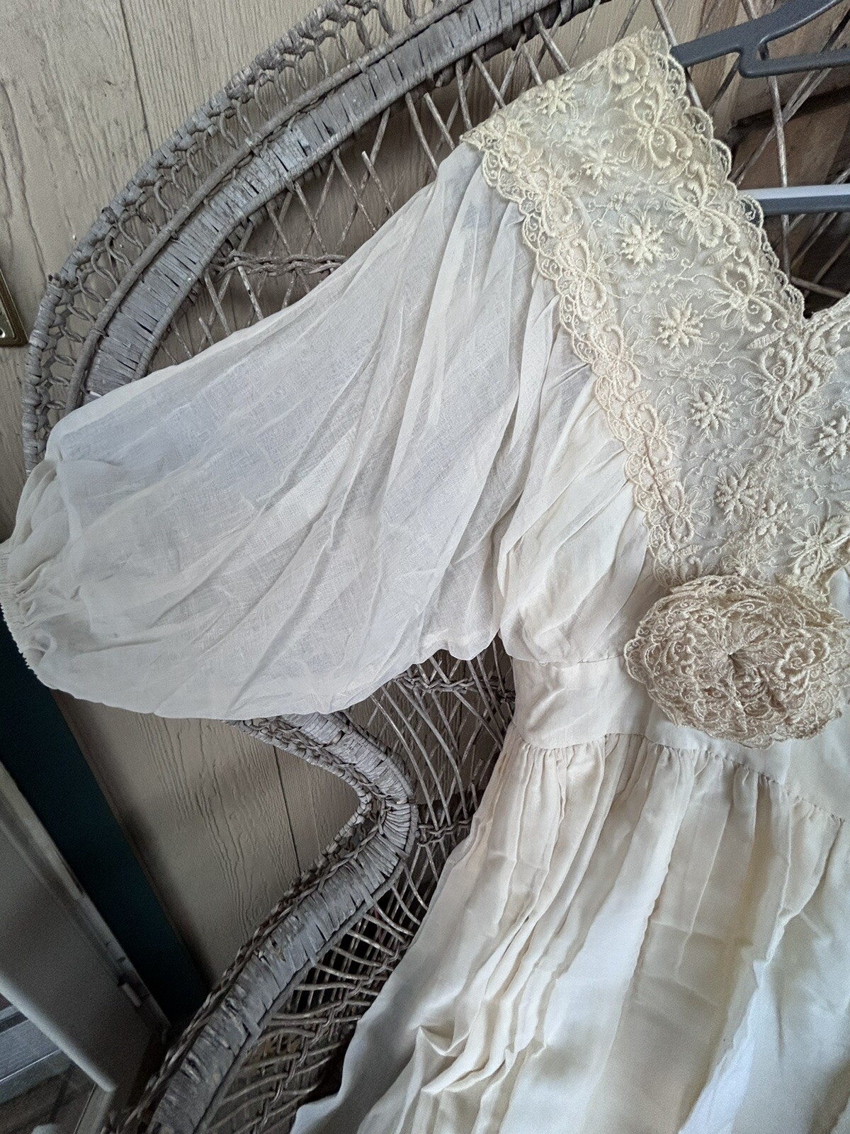 Vintage Ivory Prairie Dress 3/4 Puffy Sleeves Embroidered Lace Bodice 25” Waist
