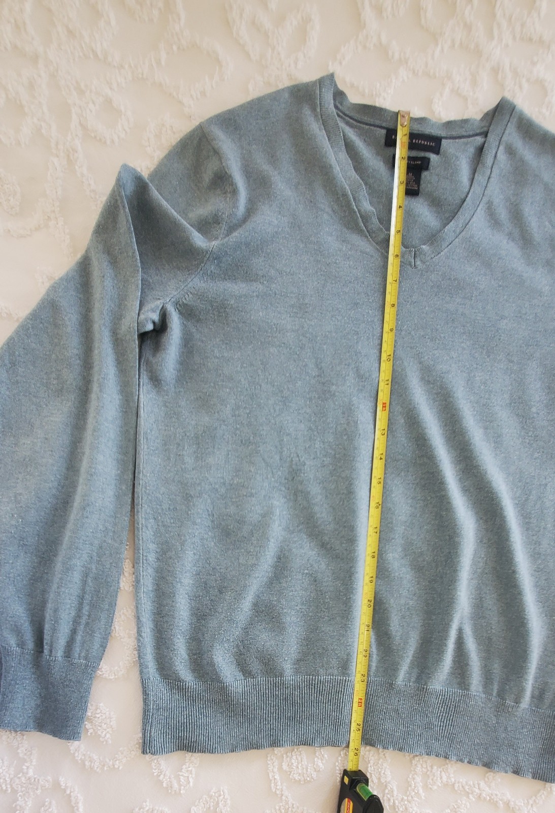 Men’s Banana Republic Luxury Blend Silk Cashmere V Neck Pullover Blue Size M