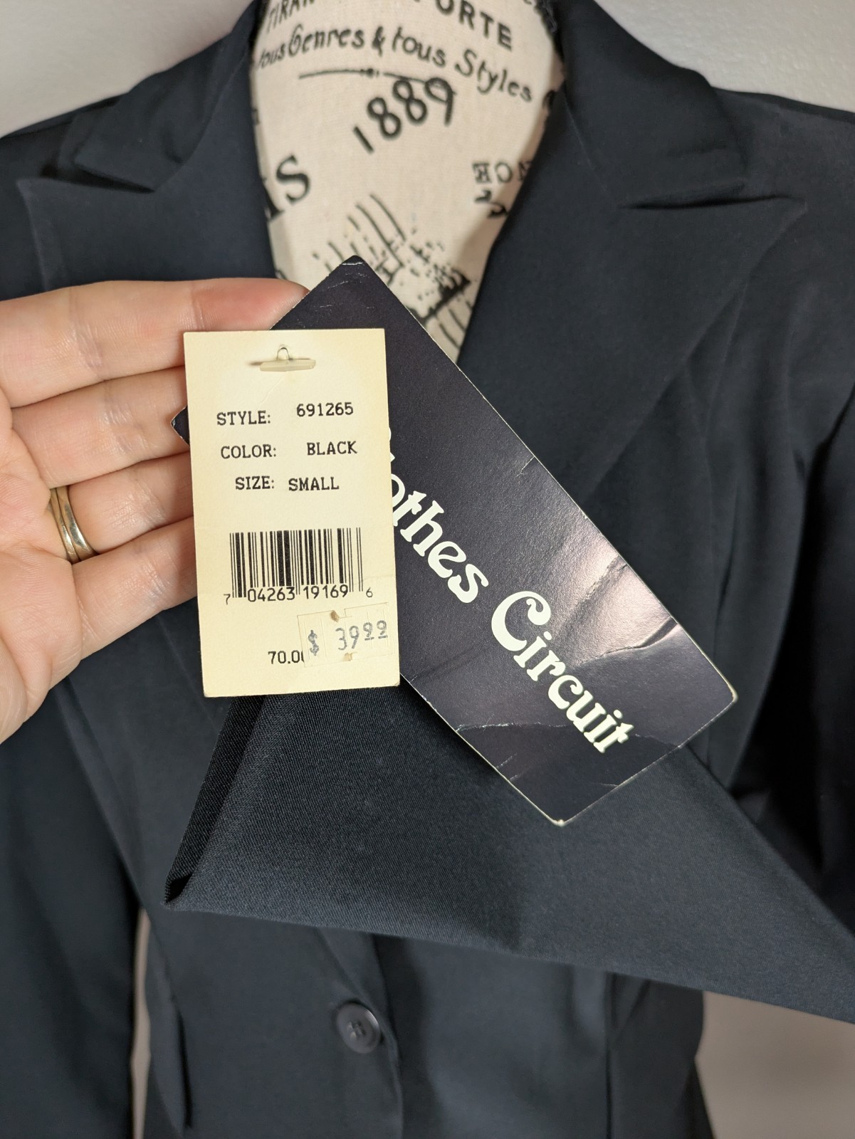Vintage Women’s Polyester Blazer – Size Small – Single Button – Shoulder Pads