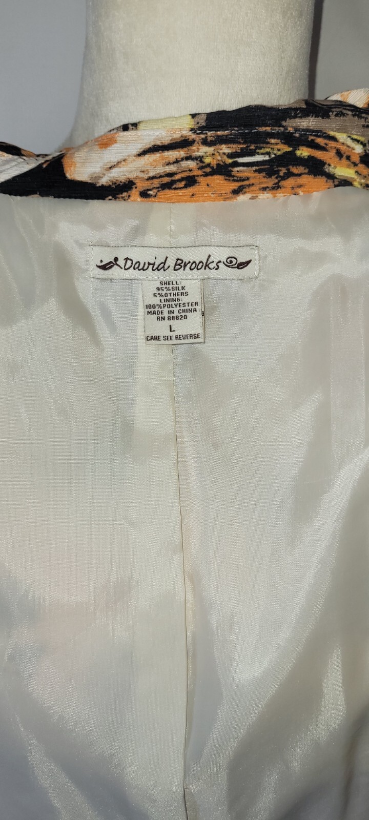 Vintage David Brooks Womens Blazer Jacket. Size Lg. Shell 95 % Silk.