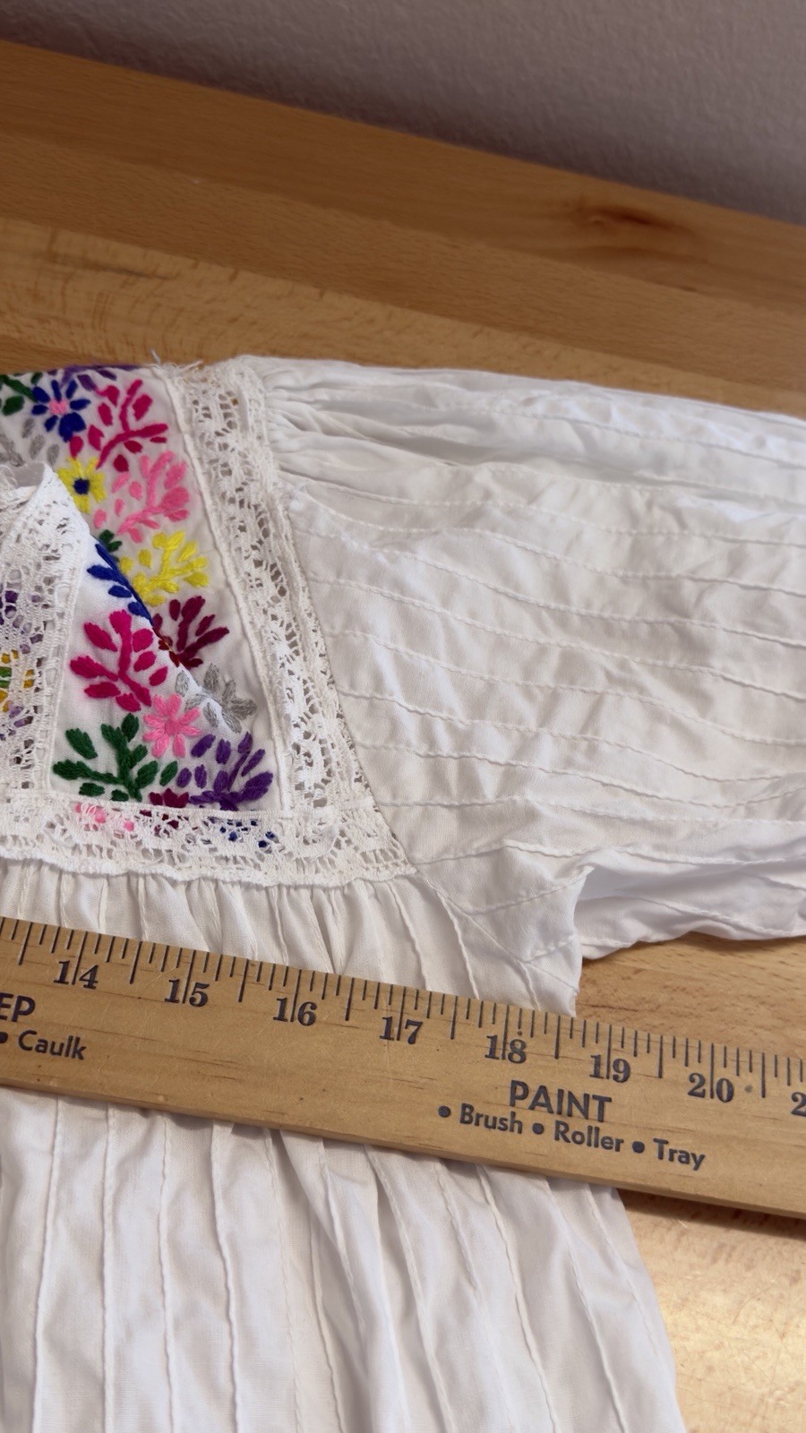 Vintage Mexican White Floral Embroidered Peasant Dress Pintuck Cottagecore Boho