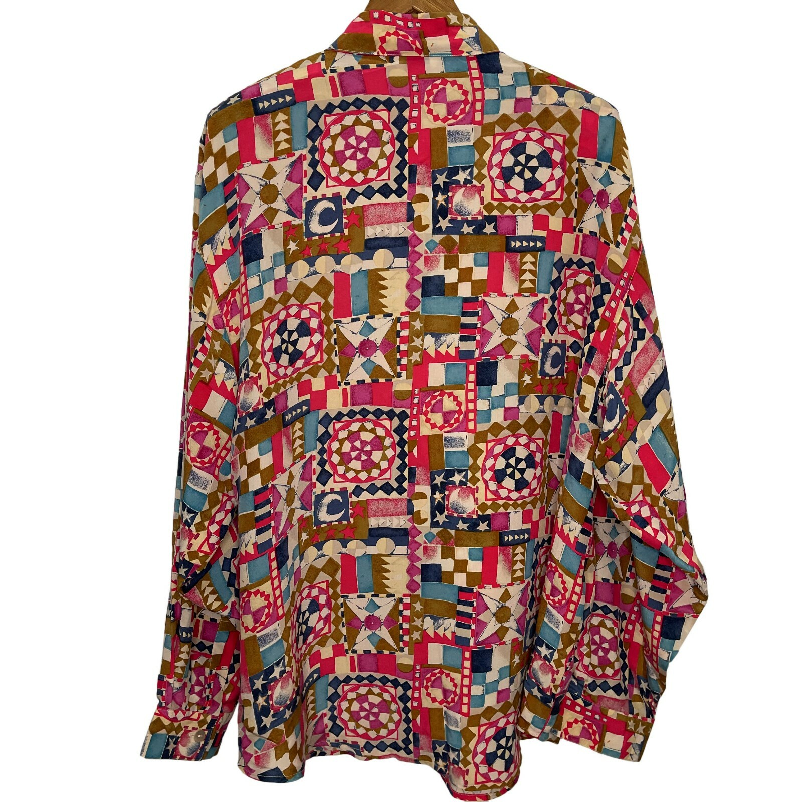 Vintage WHITBY Top Sz F3/1X 100% Silk, Button Up, Long Sleeve, Stars, Colorful