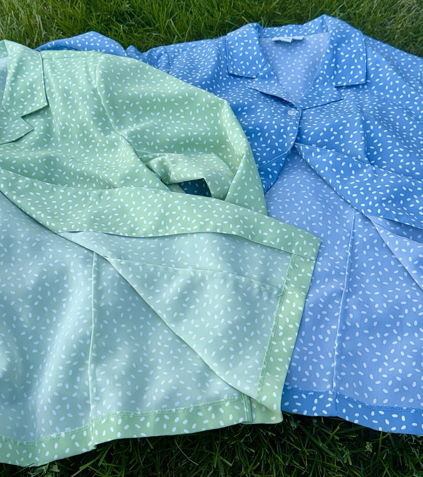 2 The Tog Shop Vtg Women’s 16 Petite 3/4 Button Up Polkadot Blouses. Green/Blue