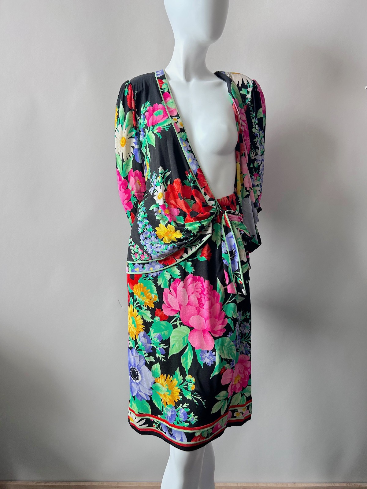 Leonard Paris 1990s Floral Print Jersey Wrap Dress Bergdof Goodman sz 8 France