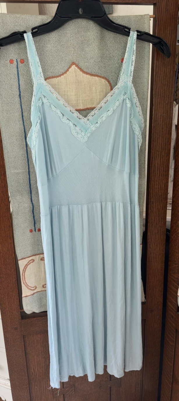Mid Century Slip / Nightgown Lingerie Sm To M Soft Luxurious And Feminine
