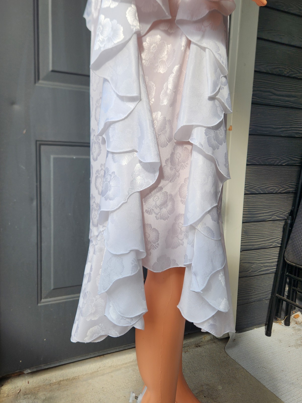 Vintage Miss Ashlee White Floral Jacquard Pattern Ruffle Dress & Scarf Tie Sz 8