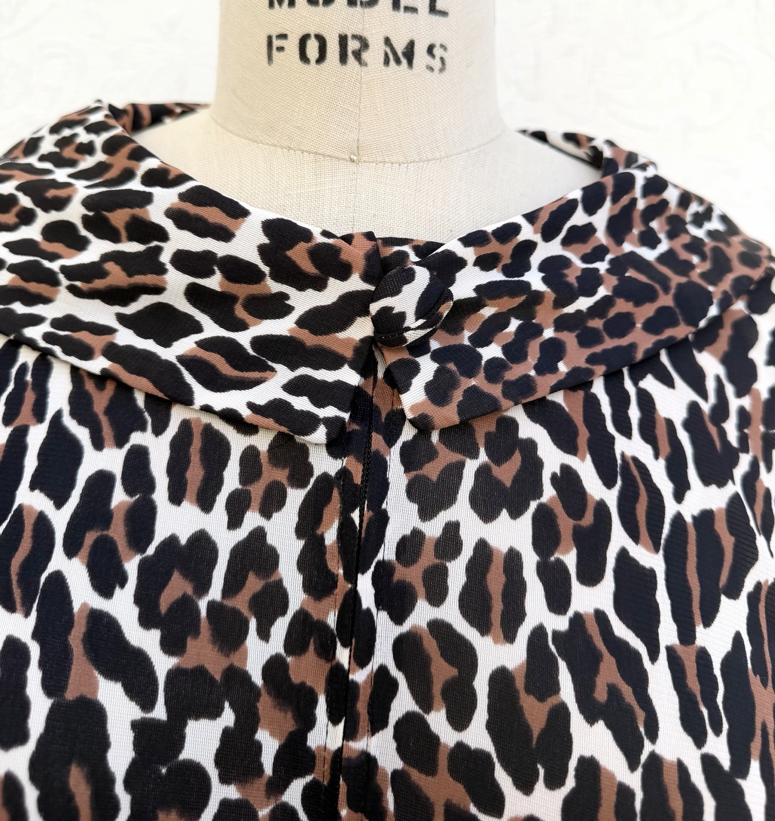 Vintage 60s Cheetah Midi Robe Leopard Funnel Collar A-line Zip Front Sz S/M