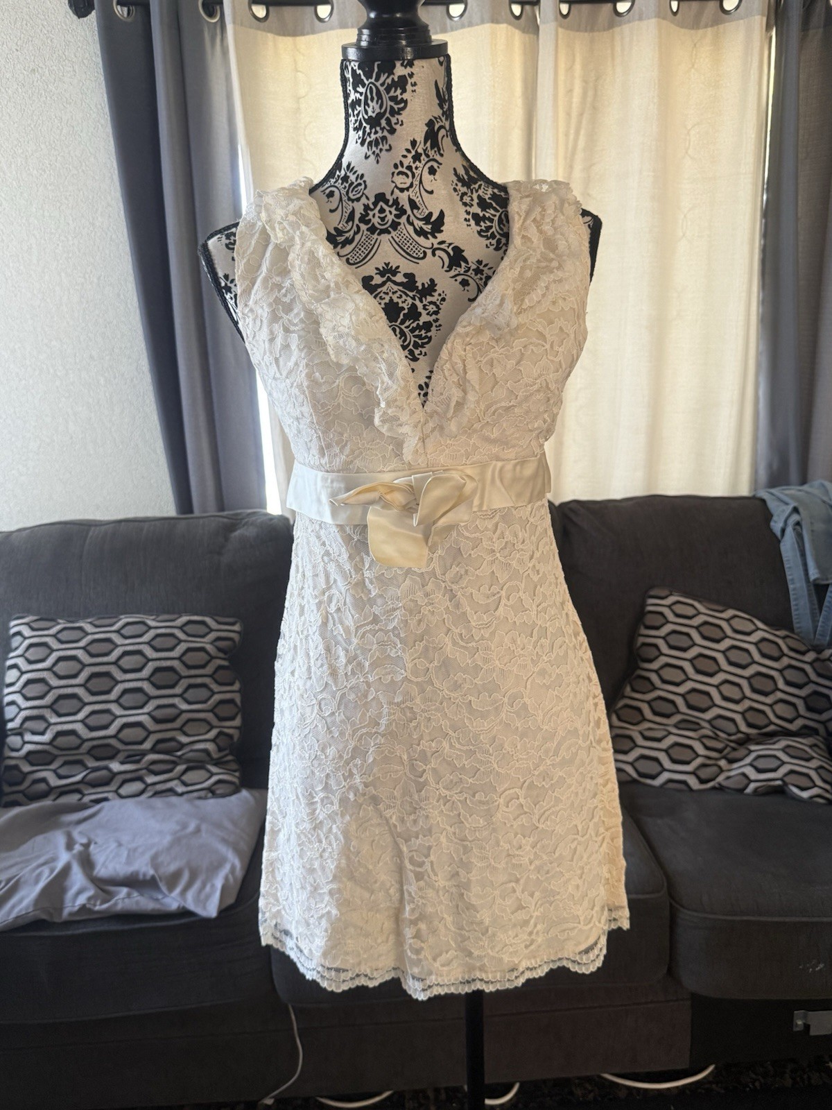 Vintage 1960’s Ivory Lace Hippie Wedding GoGo tunic Mini Dress M