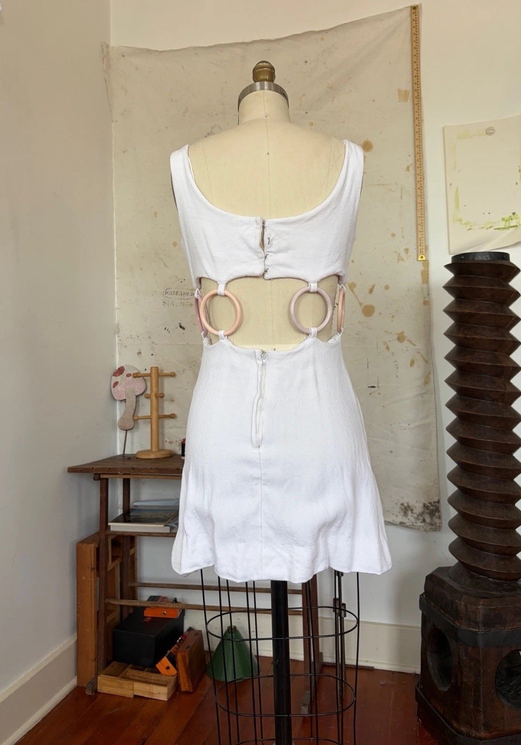 1960s Mod Space Age Linen Cutout Waist A-Line Mini Dress Lucite Rings Go-Go XS