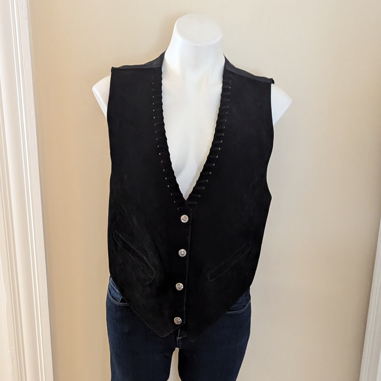 Vintage In Charge black leather vest size M