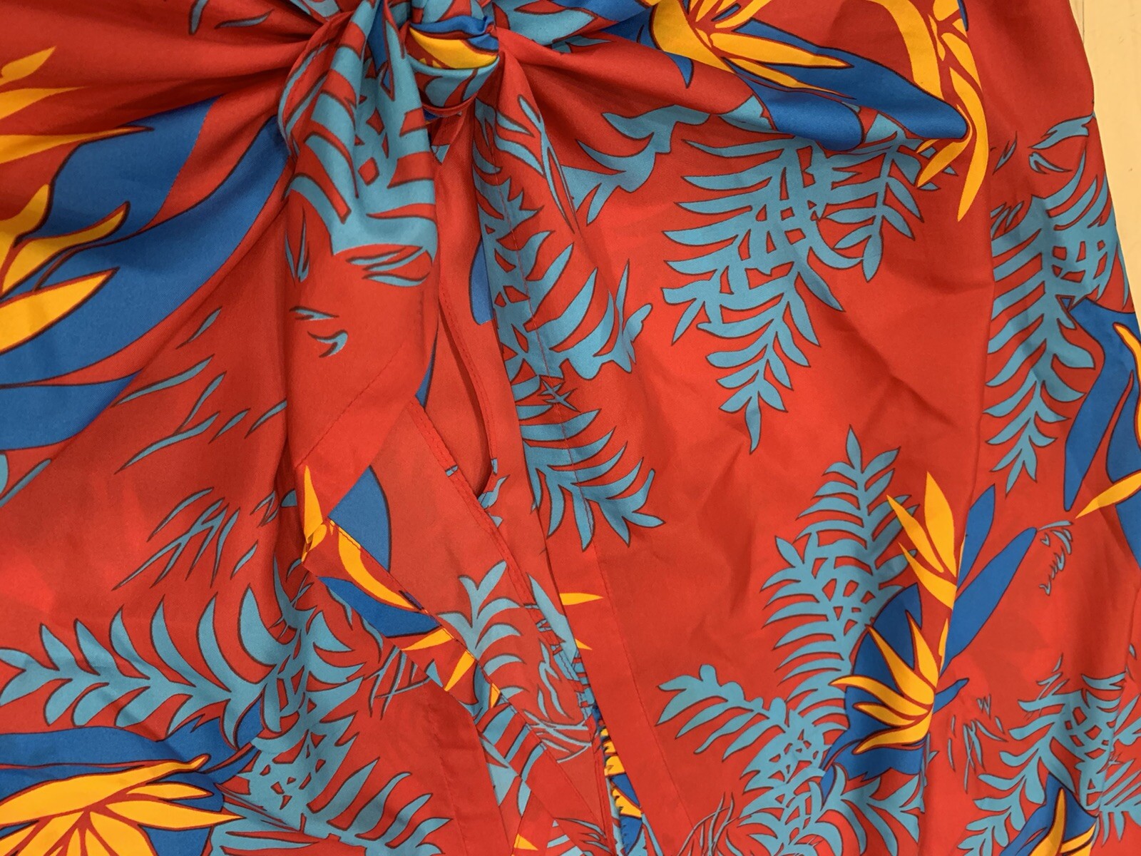 Vintage Pomare Hawaii Hawaiian Sun Beach Skirt NOS EUC HTF Bright Coverup Wrap