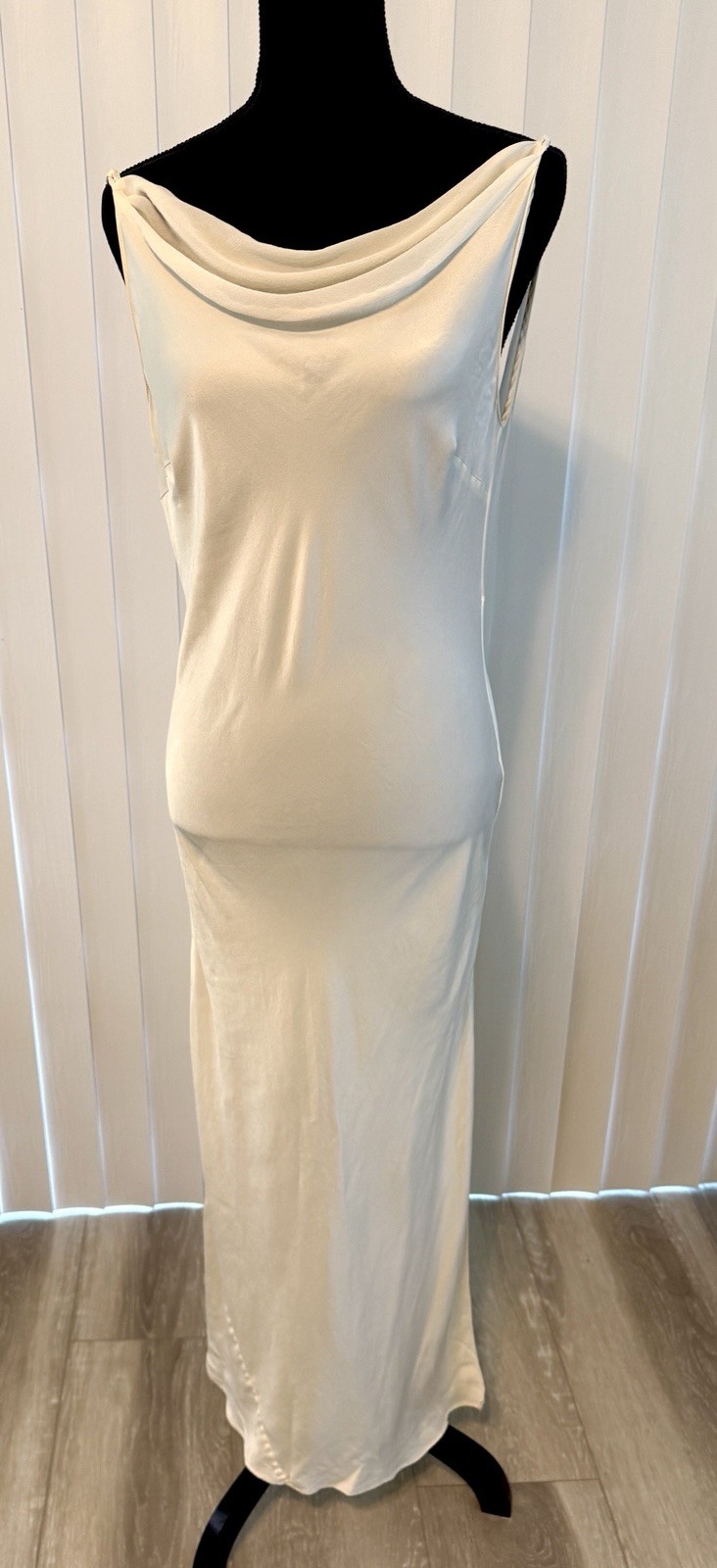 Vtg Victoria’s Secret 100% Silk Slip Dress Gown Ivory 90/Y2K Cowl Neck Deep Back