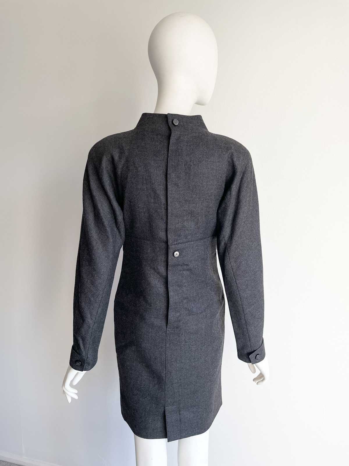 Vintage 1980s Chloe Gray Wool Dress Cross Front Buttons Shoulder Pads Size XS