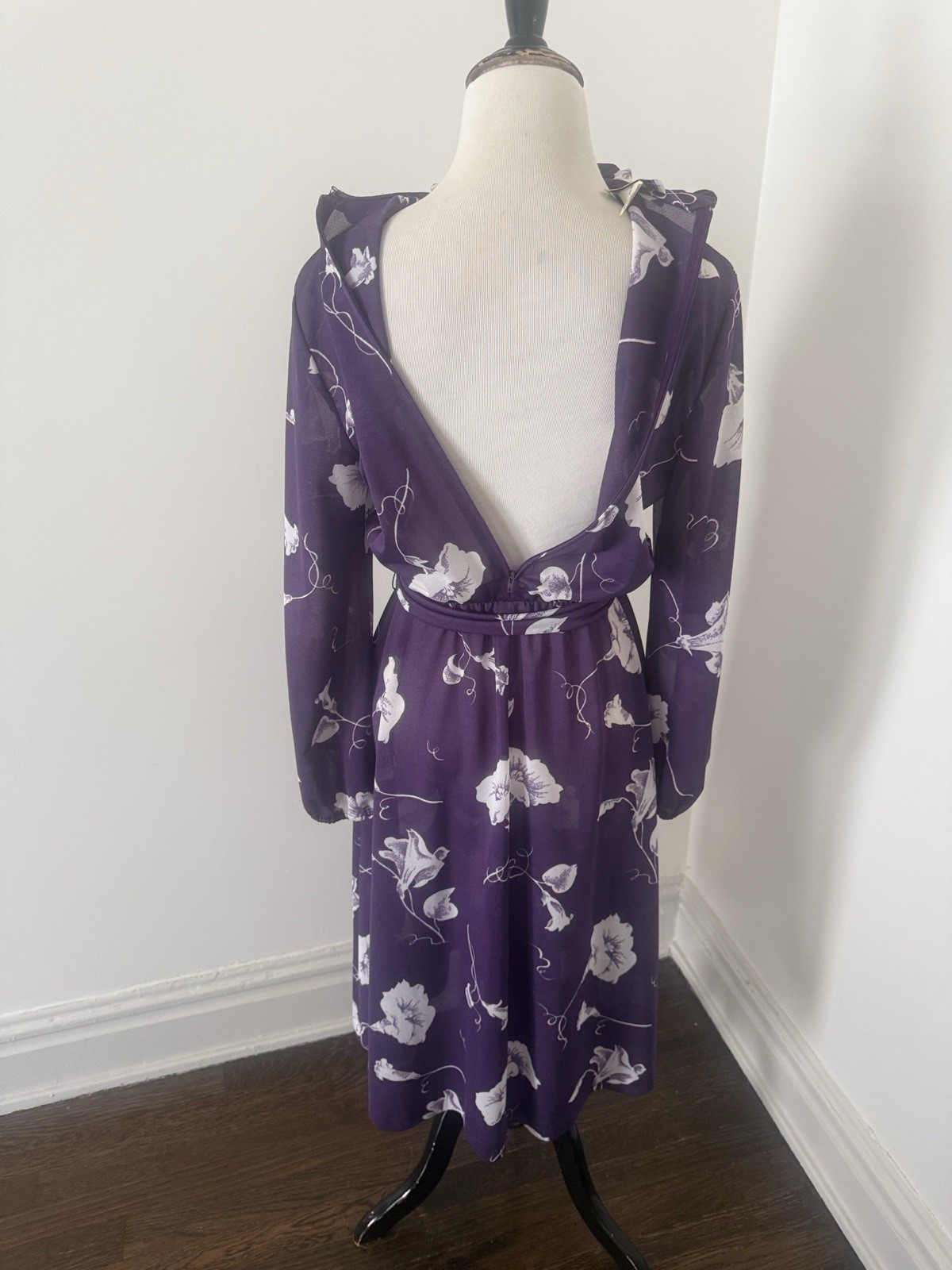 Vntg Trends by Jerrie Lurie Purple Floral High-Neck Midi Dress with Waist Tie 10