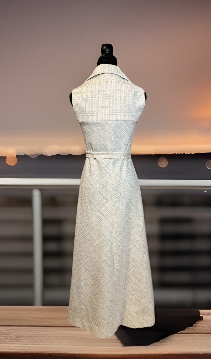 Nancy Greer Vintage White Long Maxi Dress Gold Sparkling Stripes Sleeveless Sz S