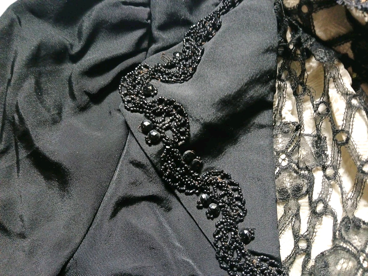 ANTIQUE VICTORIAN BLOUSE JACKET HANDMADE LACE BEAD HIGH NECK METAL TOP HOOKS BLK