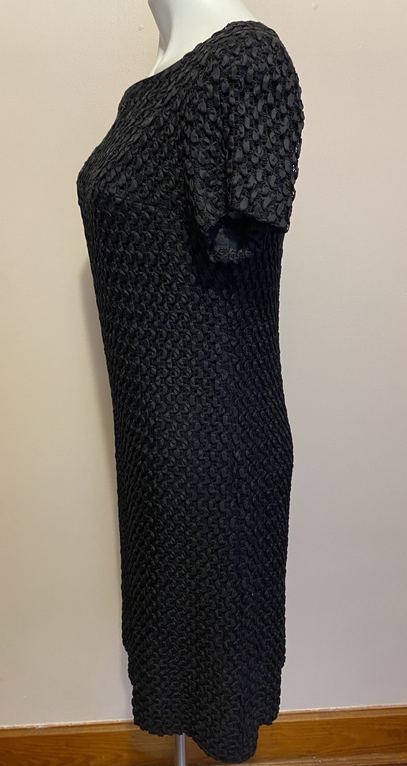 VTG 1960S Black Short Sleeve Twisted Ribbon Crochet Mesh Sheath Dress