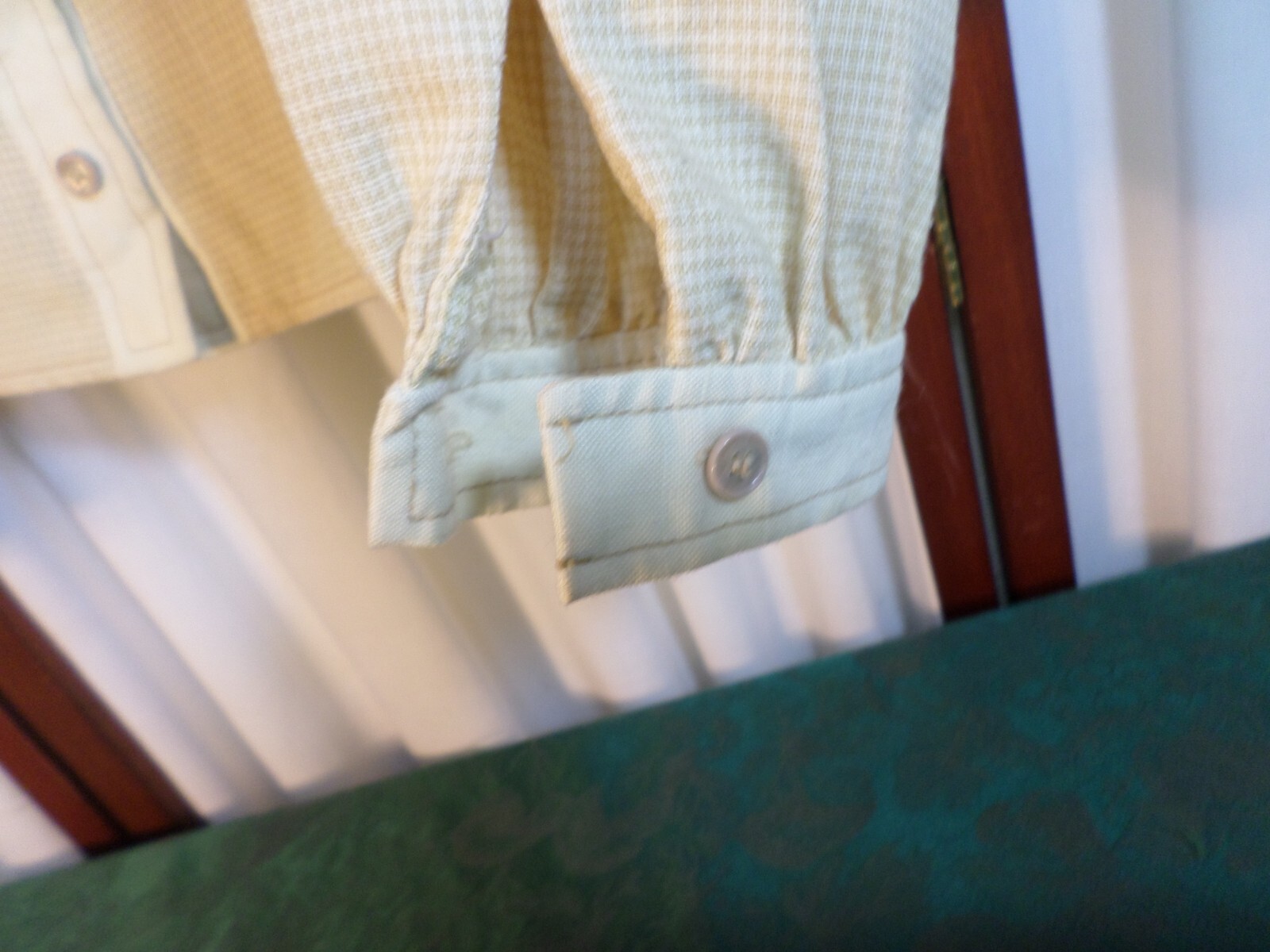 Beautiful Vintage Rona Women’s Button Up Long Sleeve Beige Checkered Blouse-12