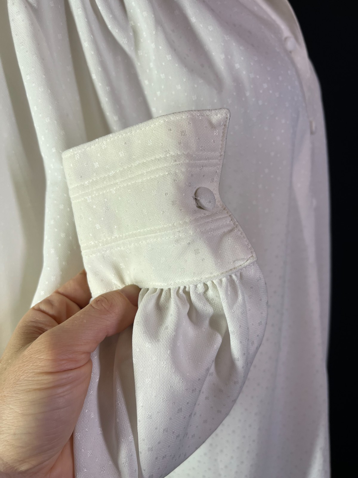 Vintage Leslie Pomer Size M? White Nightgown Long Sleeve