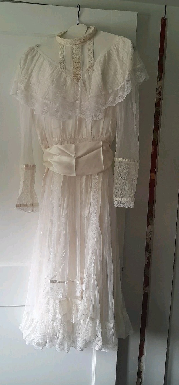 Vintage Gunne Sax By Jessica Lace, Tulle And Satin Wedding Dress Size 11