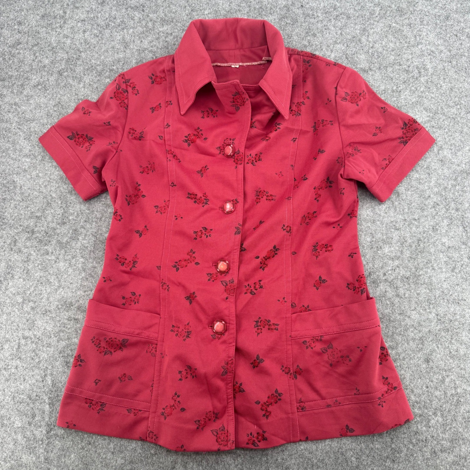 Vintage Red Floral Rose Print Short Sleeve Button Up Top with Pockets Large