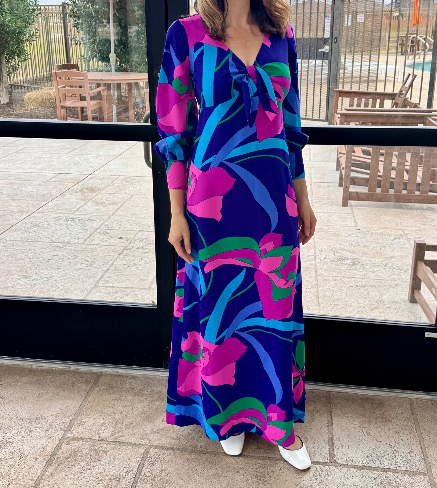 Vintage 1970s Tori Richards Honolulu Size XS/S Vibrant Floral Maxi Dress