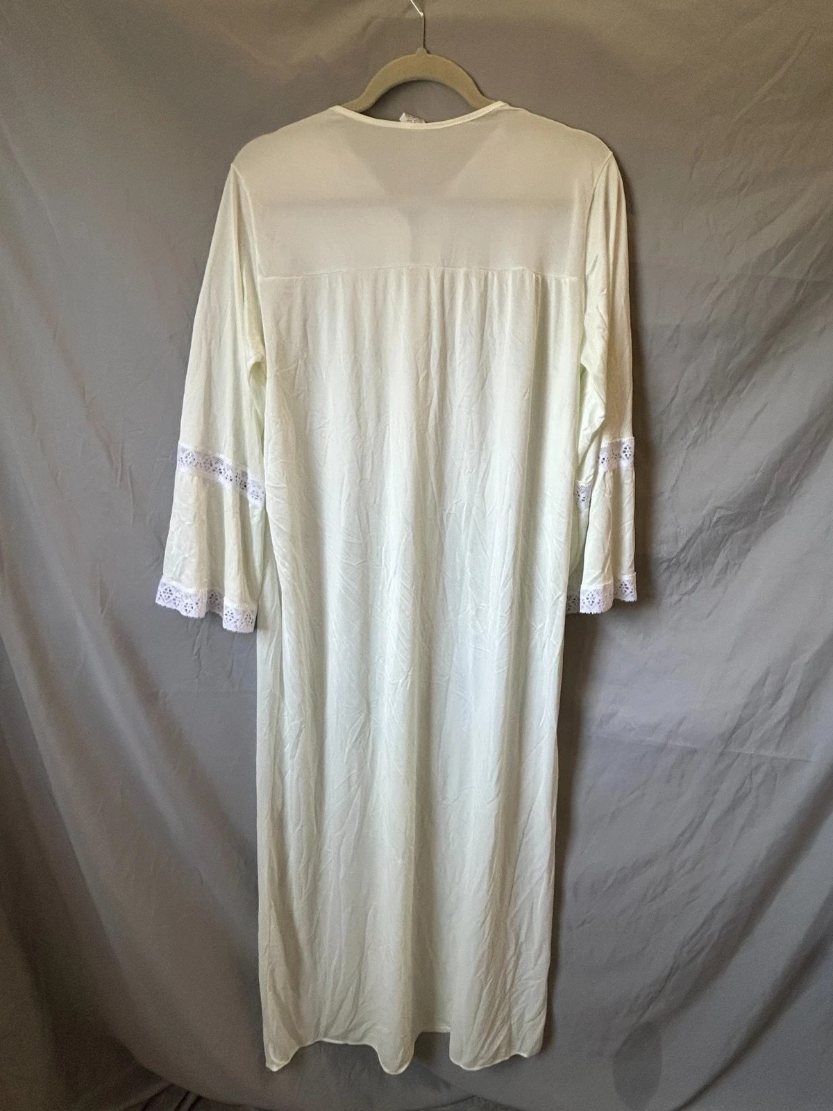 Vintage Nightgown Ivory Lace Details Button Front Nylon Made USA Women’s Large