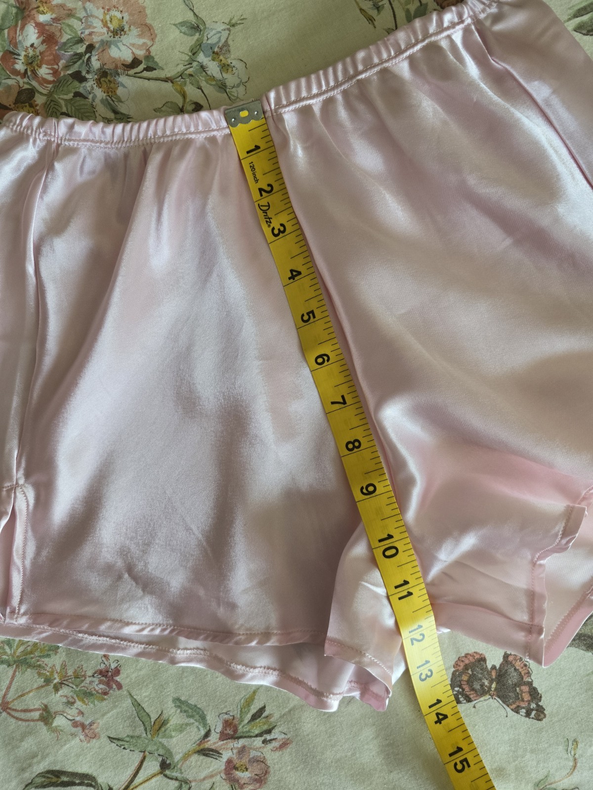Vintage 80s 90s Pink Satin Avon Shorts Womens XS Small Romantic Sleepwear