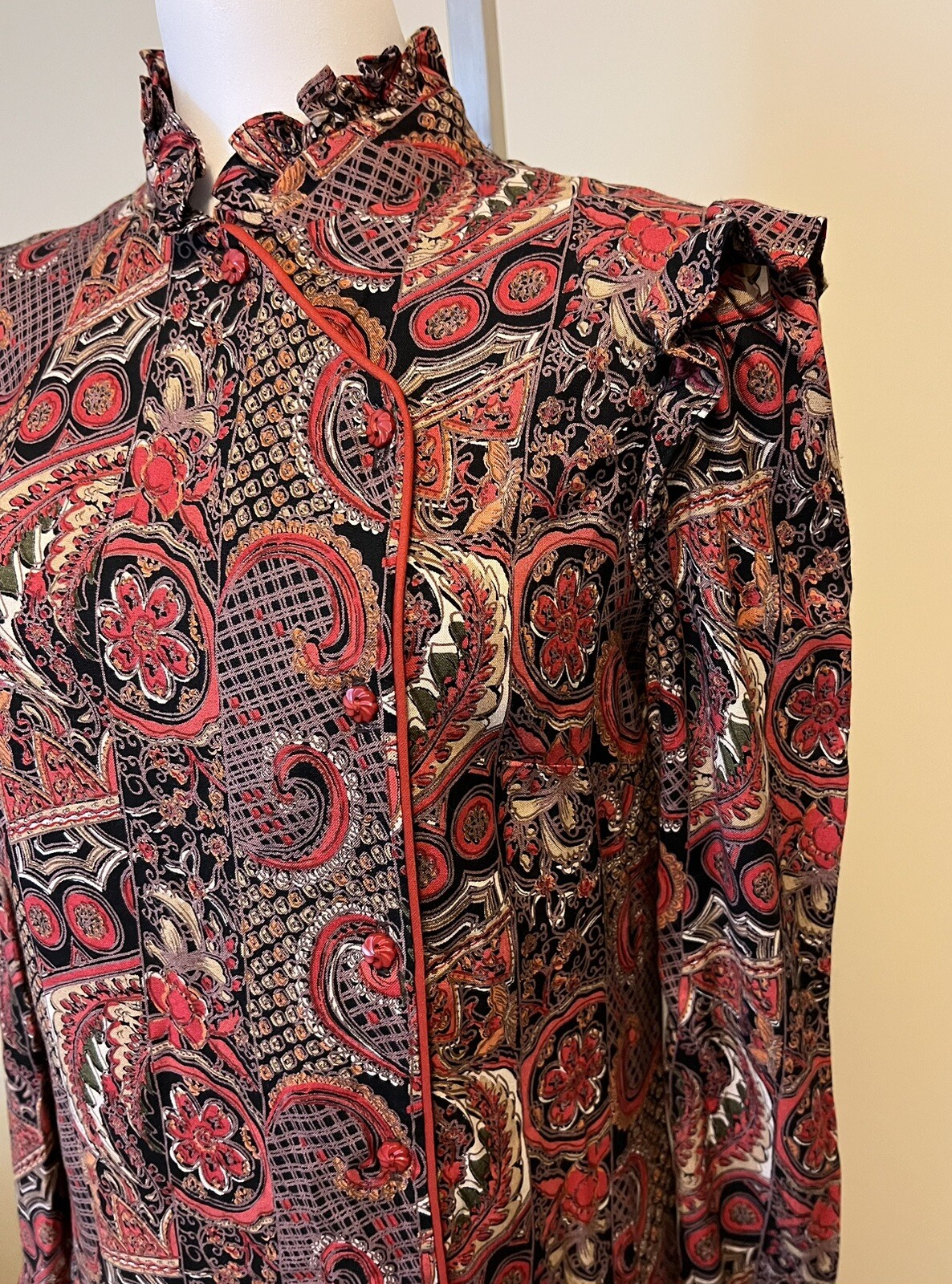 Vintage 60s/70s JC Penney Fashions Rayon Long Sleeve Button Front Dress