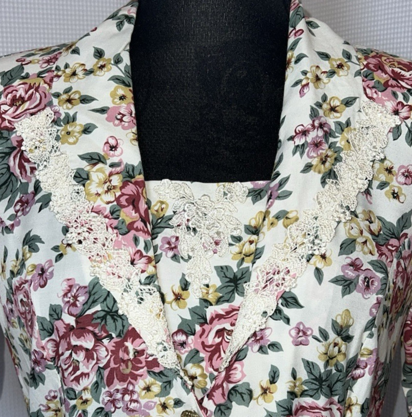 Betsy Lauren White Dress Size 7/8 Floral Back Tie Collared Button Front Maxi u96