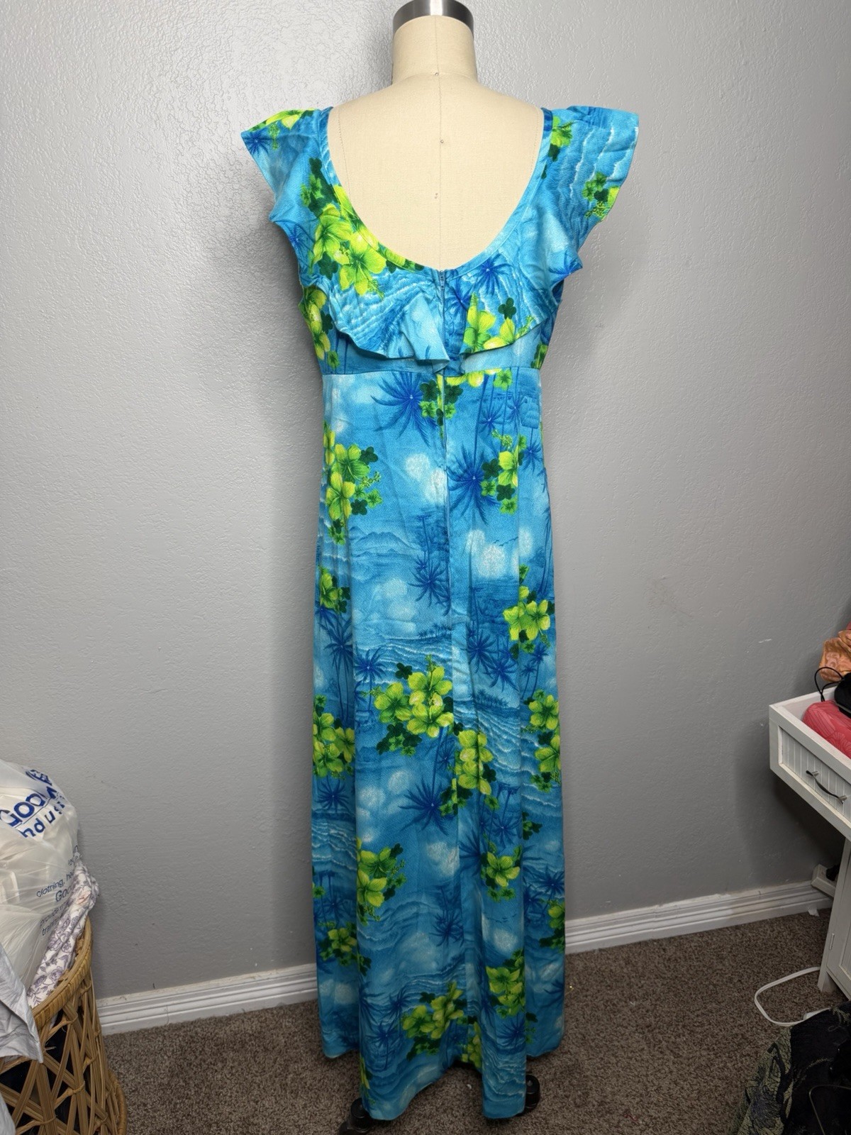 VTG 7Os POMARE Hawaiian Maxi Long Dress Sz M 12 Blues and Greens
