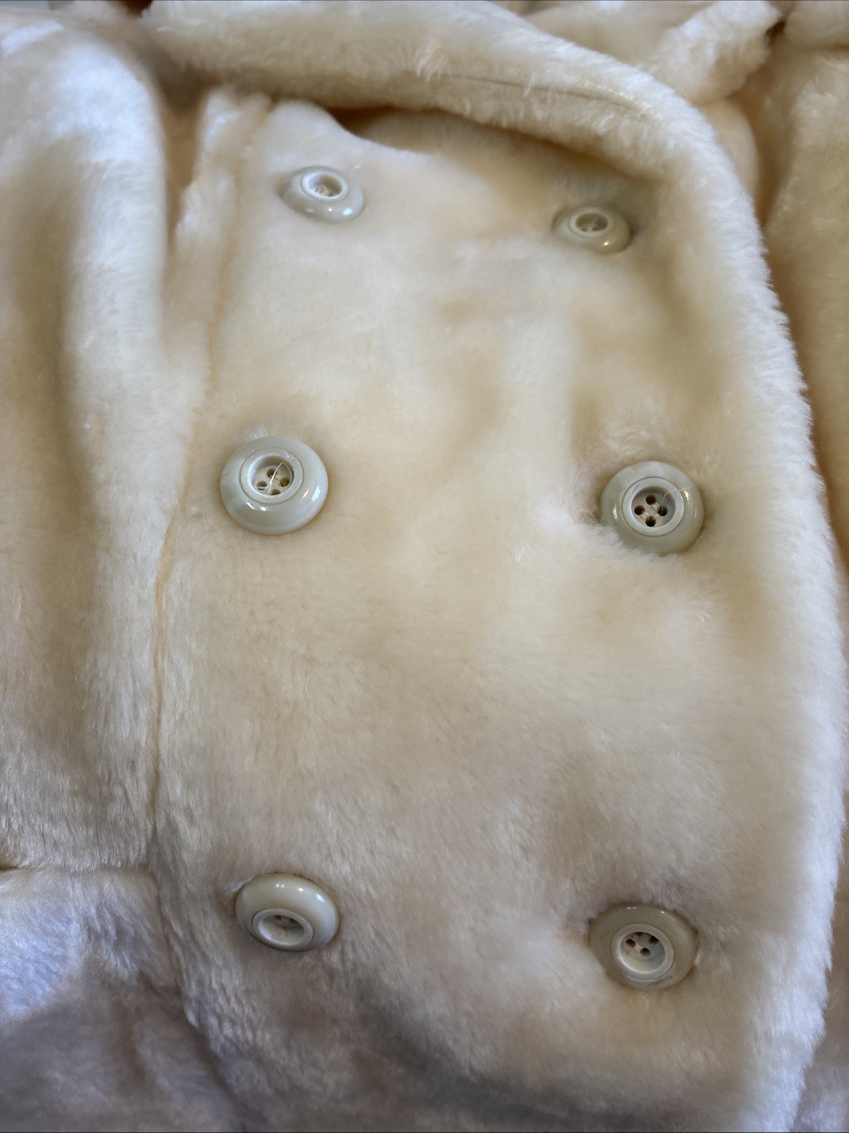 White Stag Coat Vintage 70’s Faux Fur Cream Buttons Collar Pockets Mint Size 14