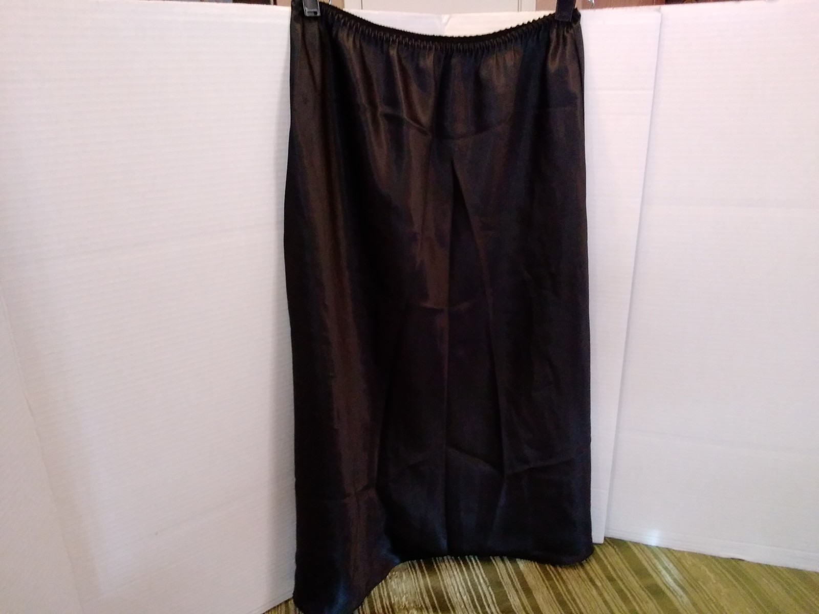 Skirt Half Slip Black Shiny Silky Glossy Farr West Style M-L