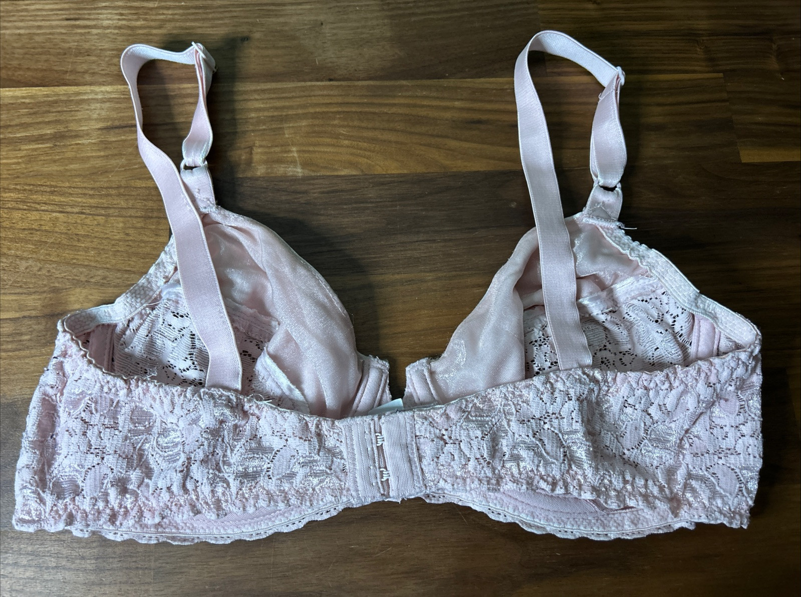 Vtg Maidenform Rendezvous Bra 36C Satin Second Skin Lace Underwire Ice Pink