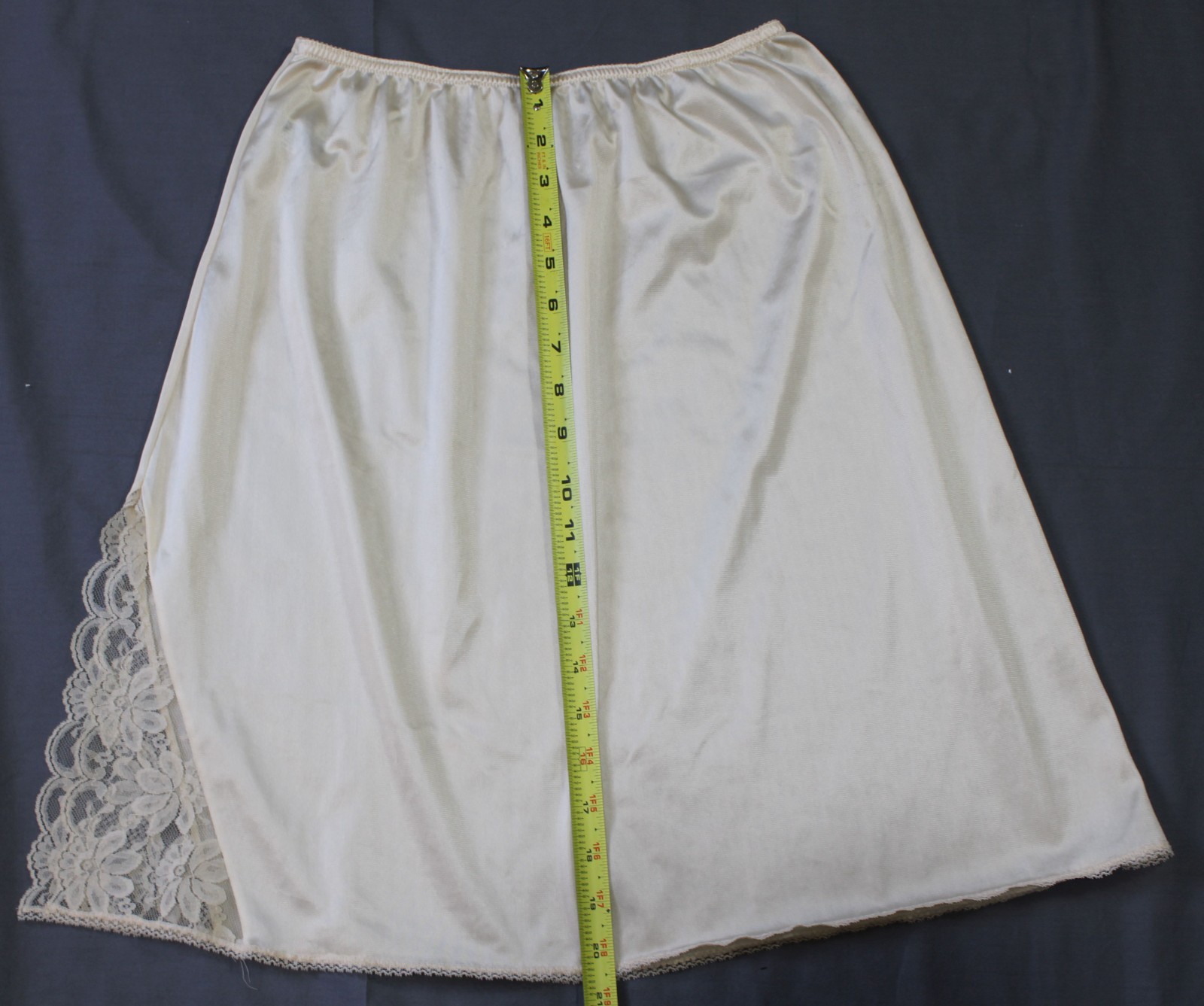 VTG Lot Of 5 Size Large Lingerie 2 Camisoles 3 Half Slips Asstd Lengths & Brands