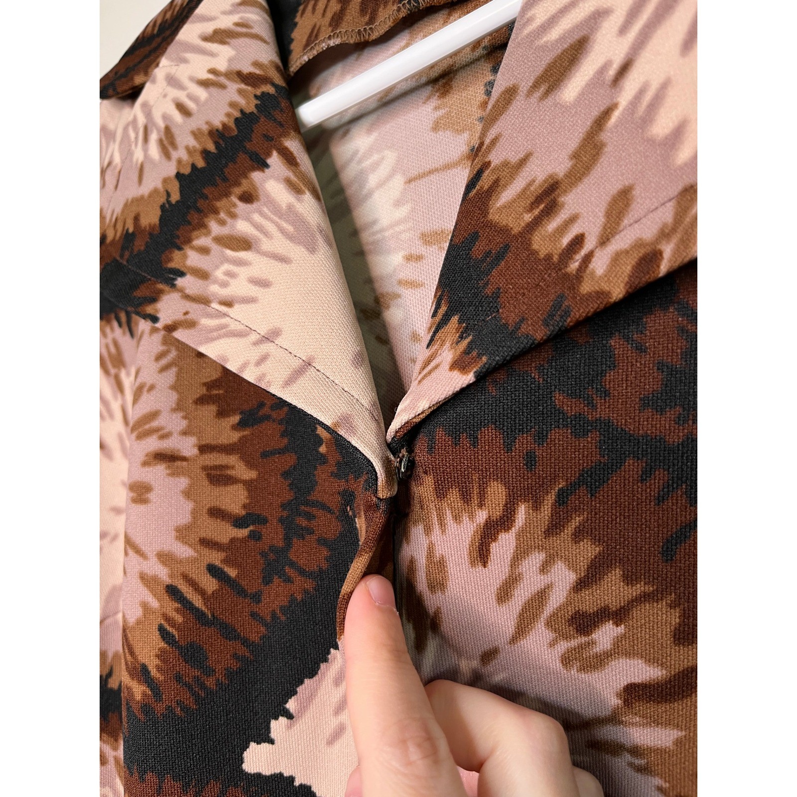 1970s Stoner Square Abstract Psychedelic Brown MCM Collared Volup Dress XL
