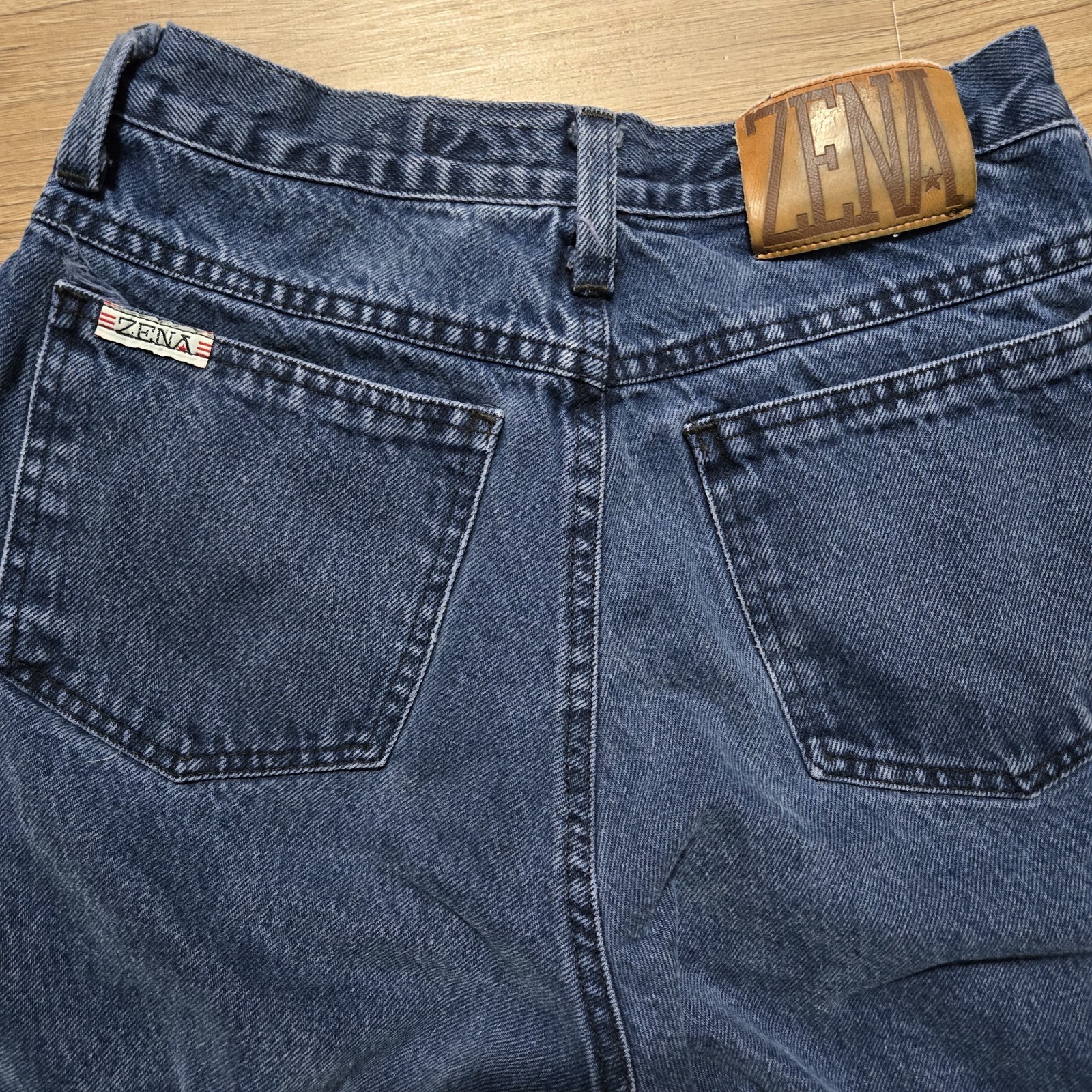 Vintage Zena Women’s Jeans Size 26×30 High Waist Medium Wash 12″ Rise Denim