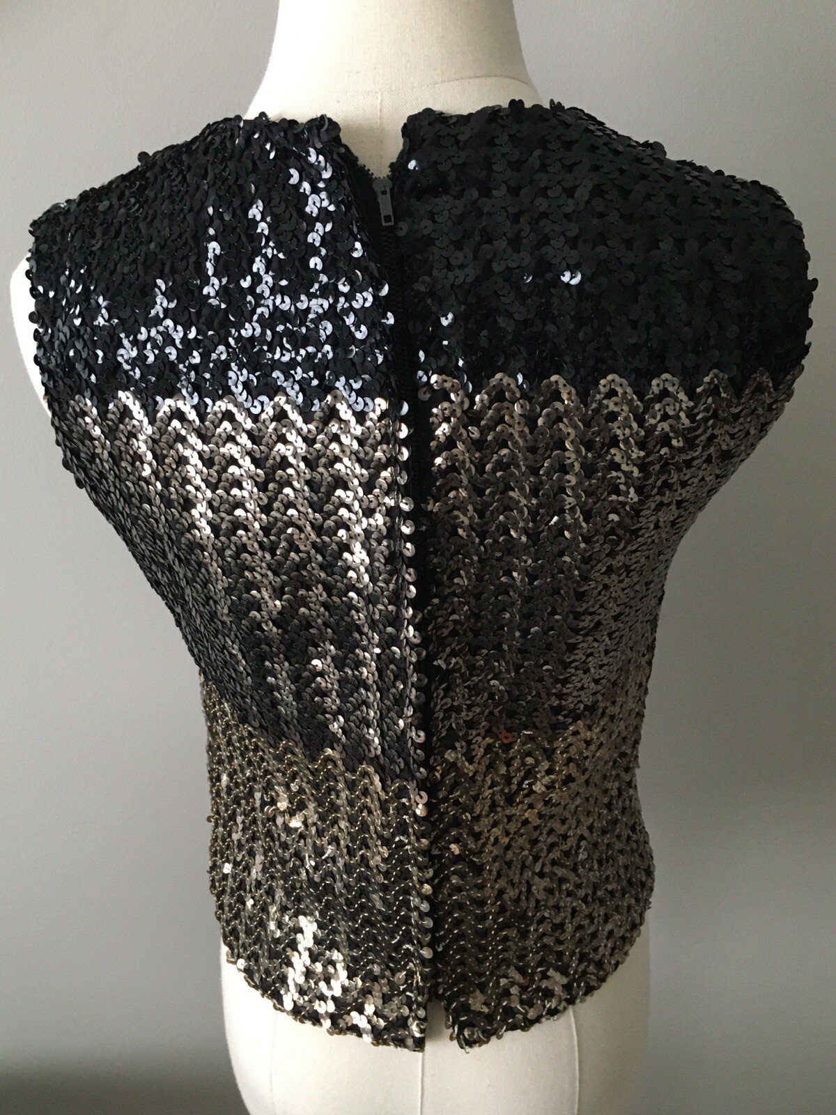 Vtg Art Deco Sequin Embellished Sleeveless Top Black Silver Zip Up Back Sz 10