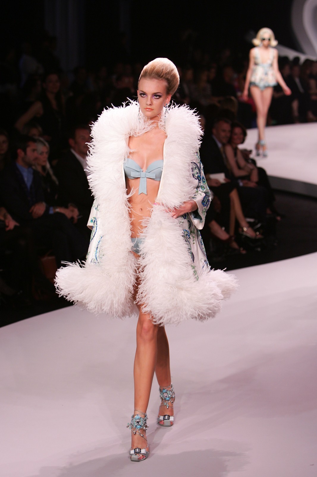CHRISTIAN DIOR Paisley Ostrich Feather Coat 6 Ivory Blue Green Sequin Bead 2008