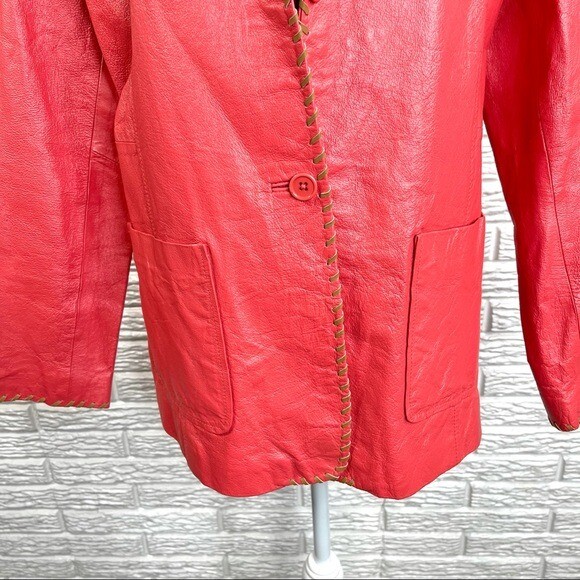 Vintage Metro Style Coral Genuine Leather Size 16 Tan Embroidered Trim