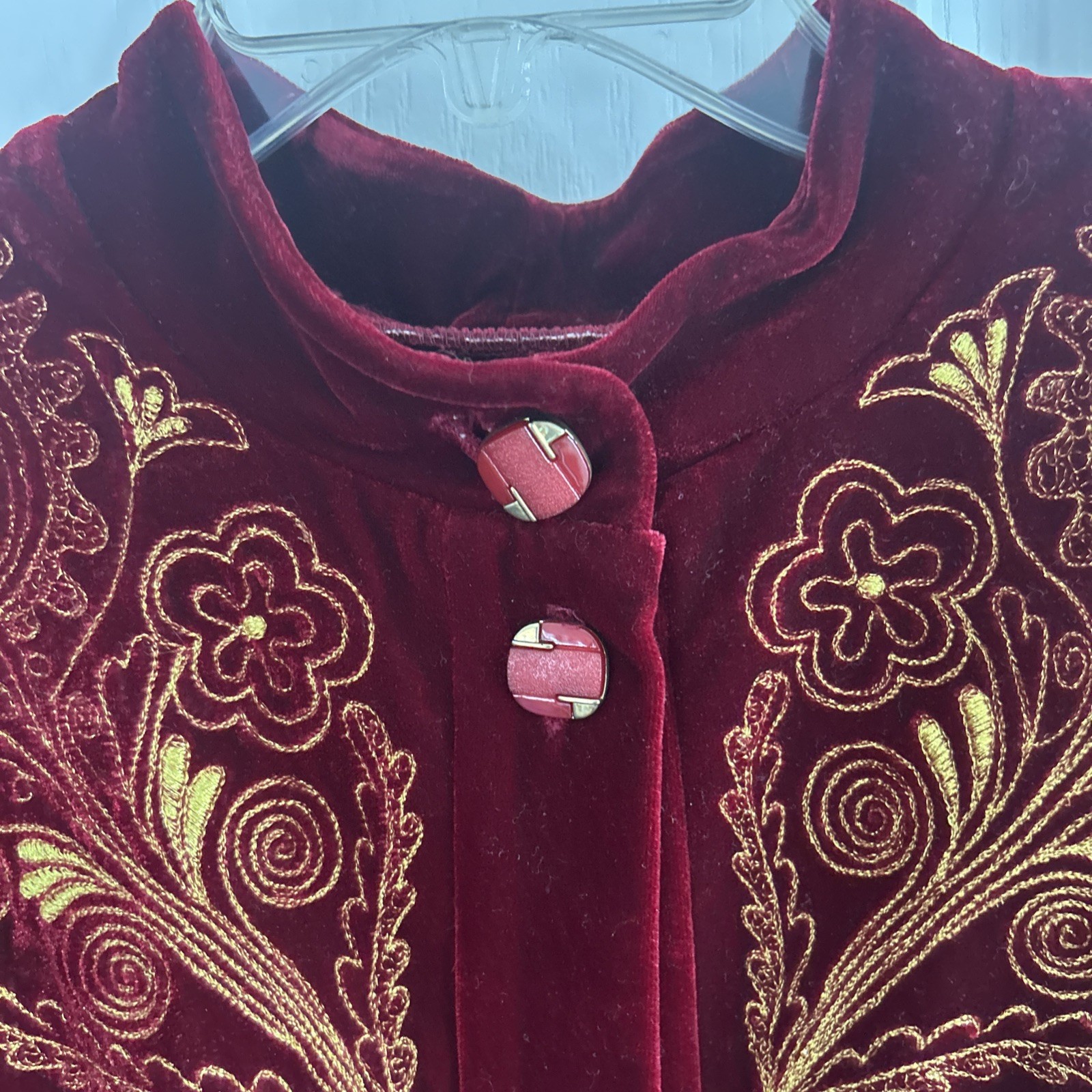 Vintage Unbranded Size M/L Burgundy Velour Gold Embroidery Robe Victorian