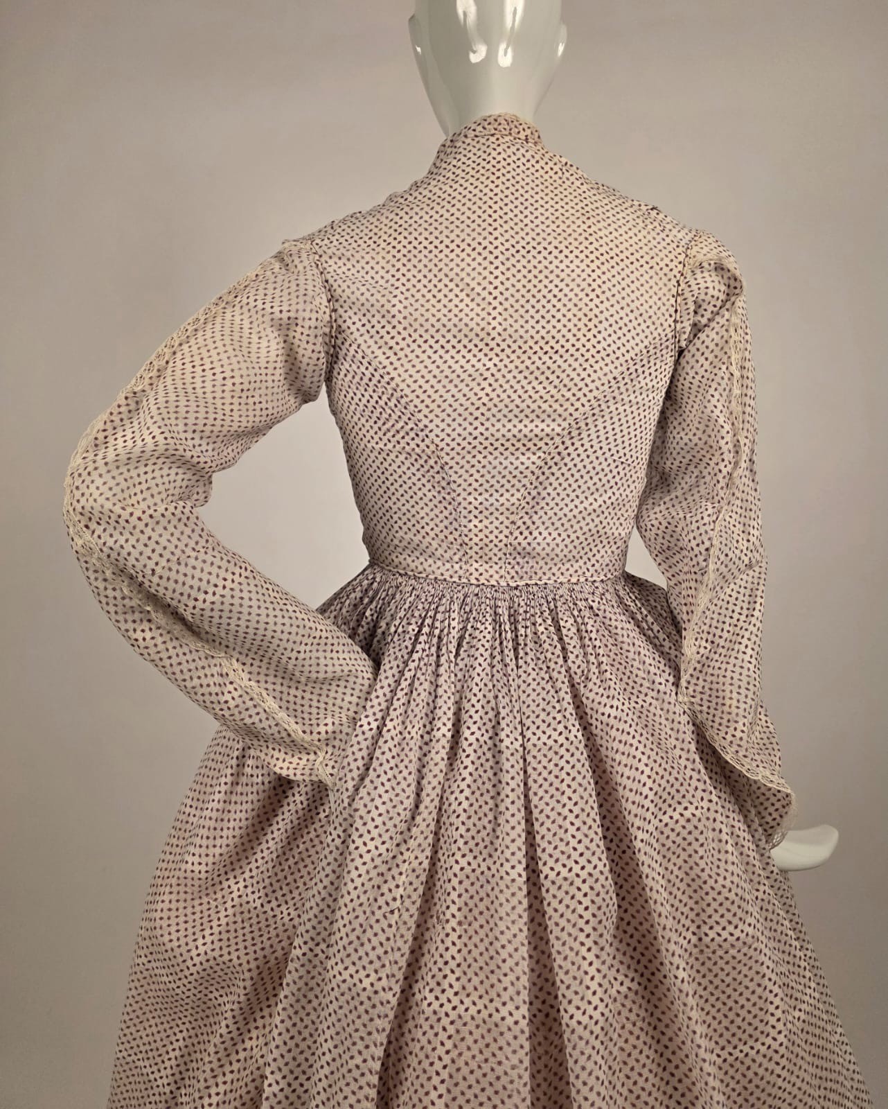 HANDSEWN CIVIL WAR 1850’S PRINT + WINDOWPANE MUSLIN DRESS MUSEUM QUALITY
