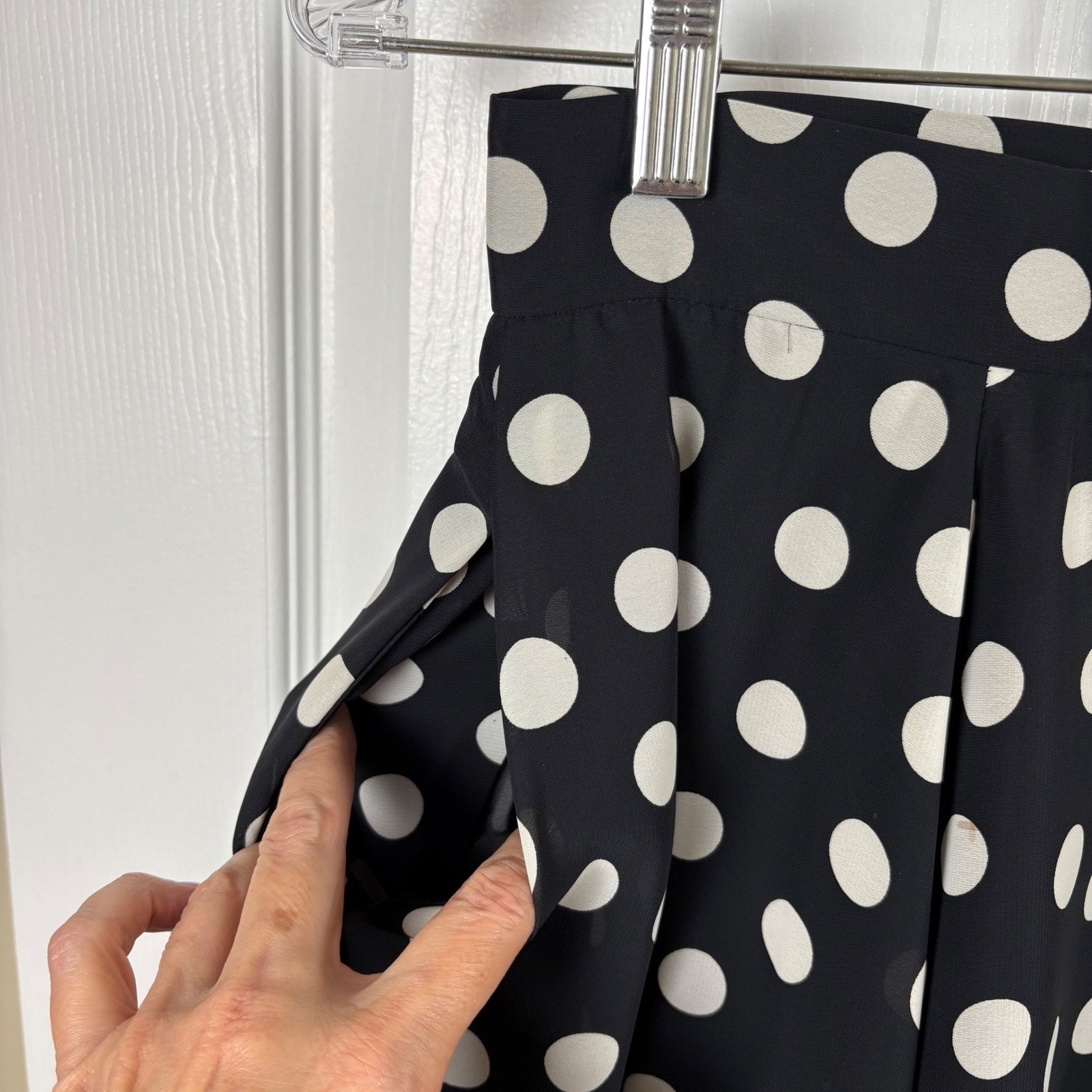 Vtg JH Collectibles Skirt 10 Black White Polka Dot Pleated Midi Rockabilly Pinup