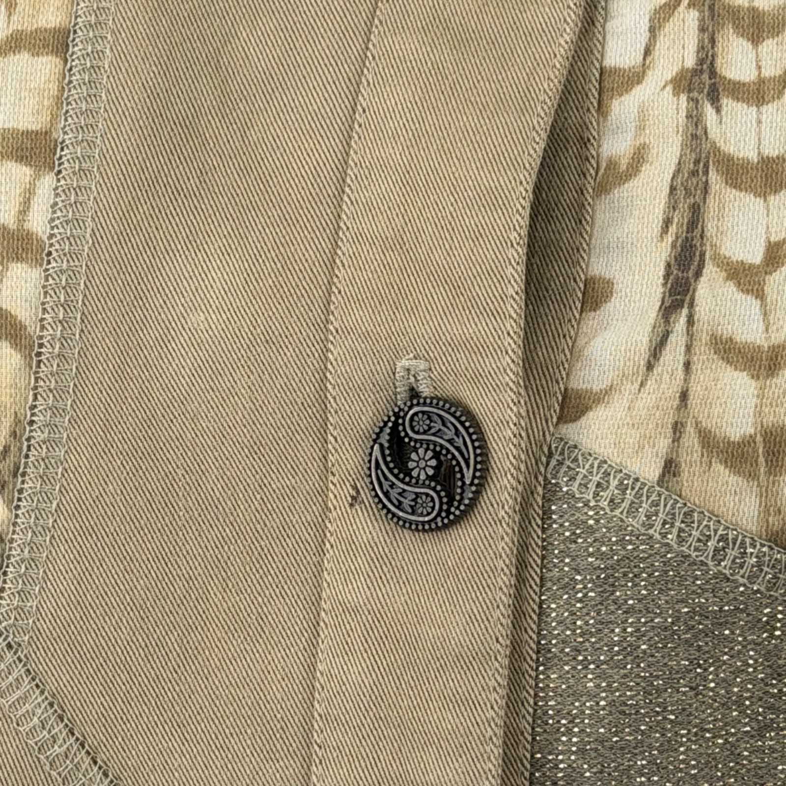 VINTAGE NANCY BOLEN FOR CITY GIRL FANCY BUTTON JACKET W/ FEATHER & METALLIC GOLD
