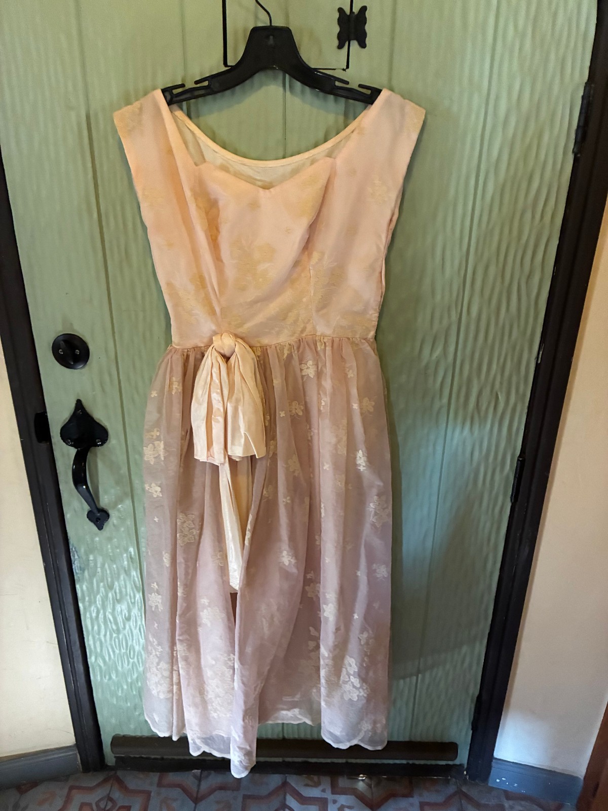Vintage Light Pink 1960s Party Dress Chiffon Overlay w Flocking Bow Bust 32″
