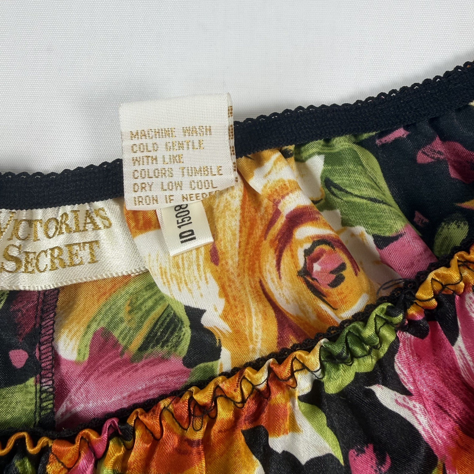 Vintage Gold Label Victoria’s Secret Lingerie Floral Shorts Women’s Size Large