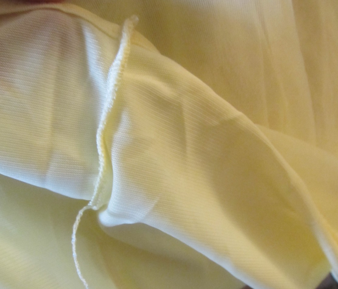 Vintage 60’s yellow Acetate Tricot & Nylon classic pin-up nightgown sz M
